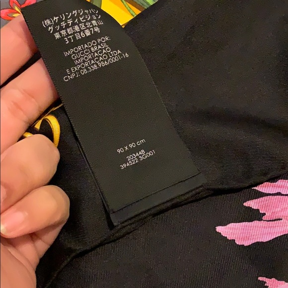 Scarf - Picture 2 of 6